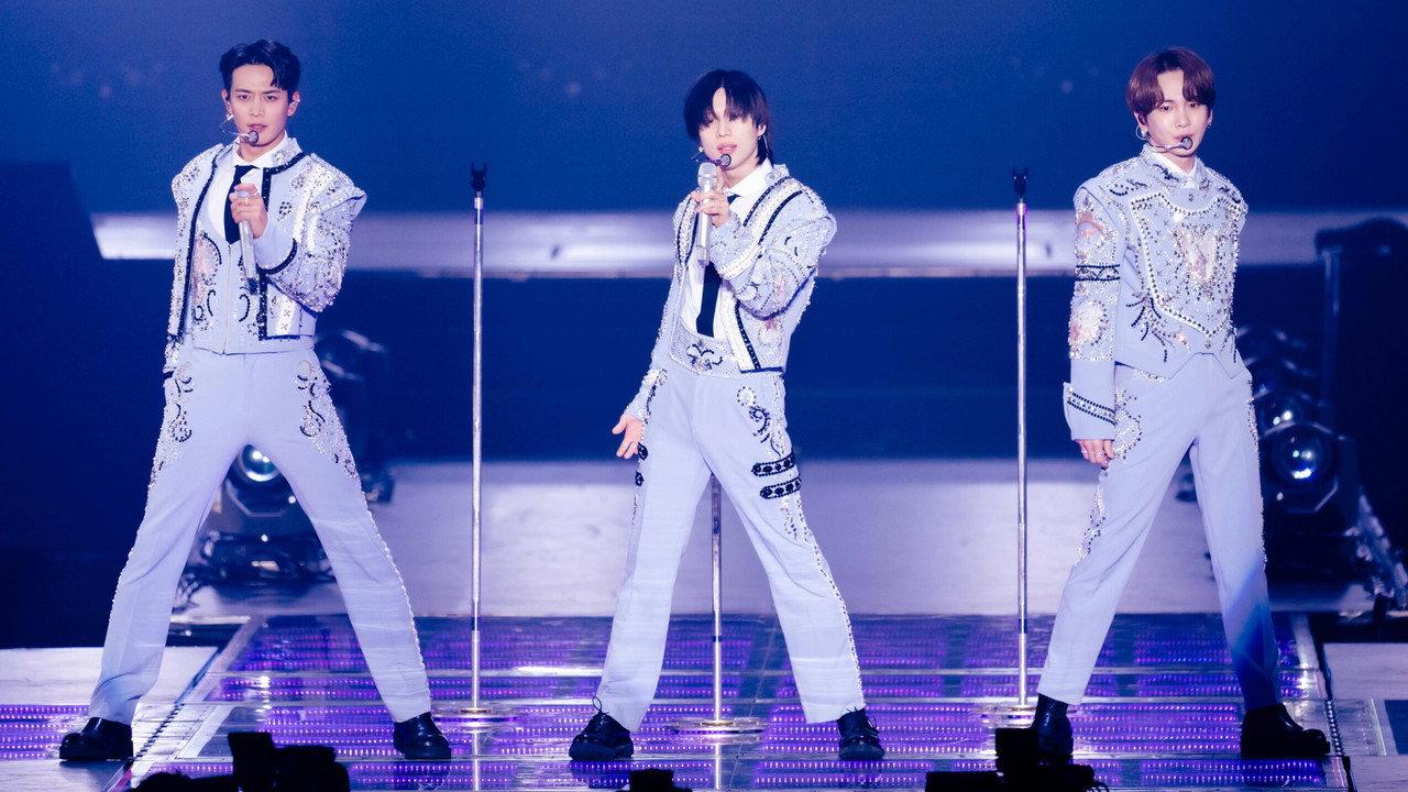 SHINee WORLD VI [PERFECT ILLUMINATION] JAPAN FINAL LIVE in TOKYO DOME backdrop