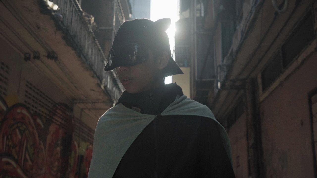 Samyan-Man backdrop