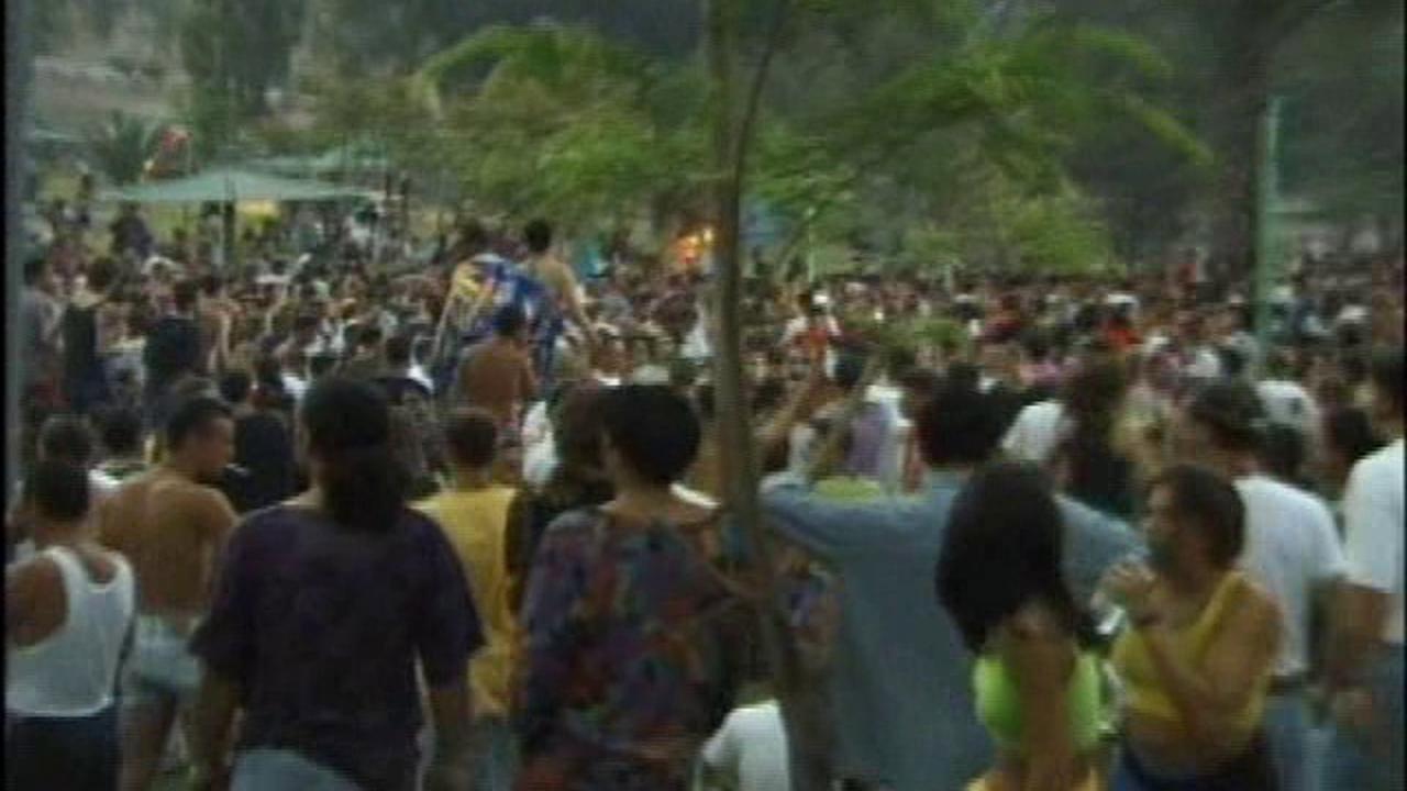 Karahana backdrop