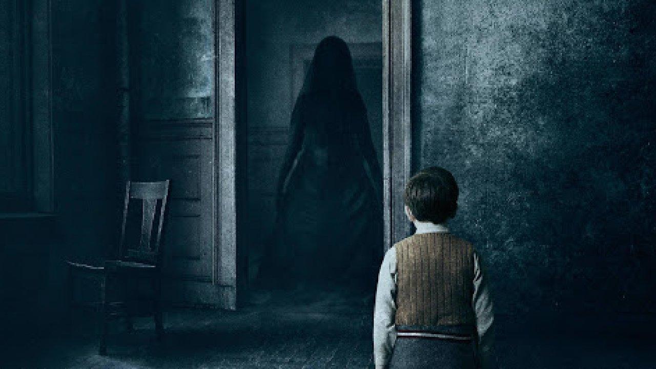 The Woman in Black 2: Angel of Death backdrop