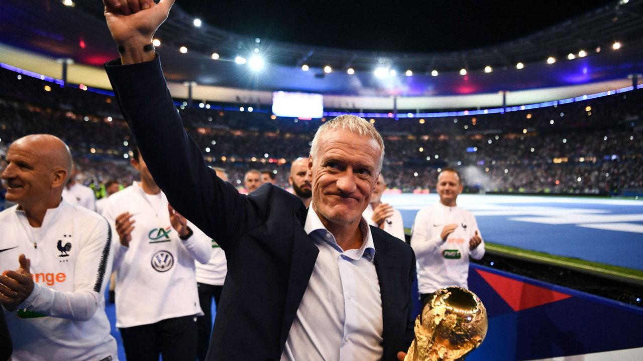 Didier face à Deschamps backdrop