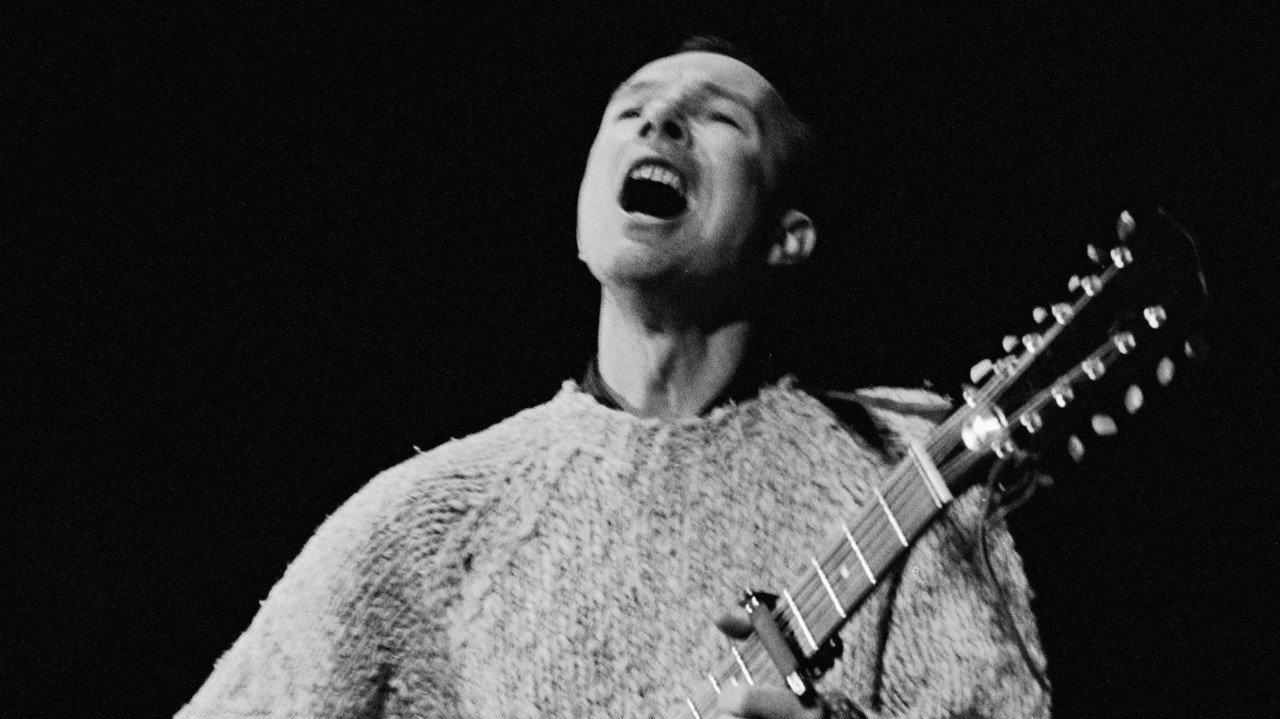 Pete Seeger - Live In Australia backdrop