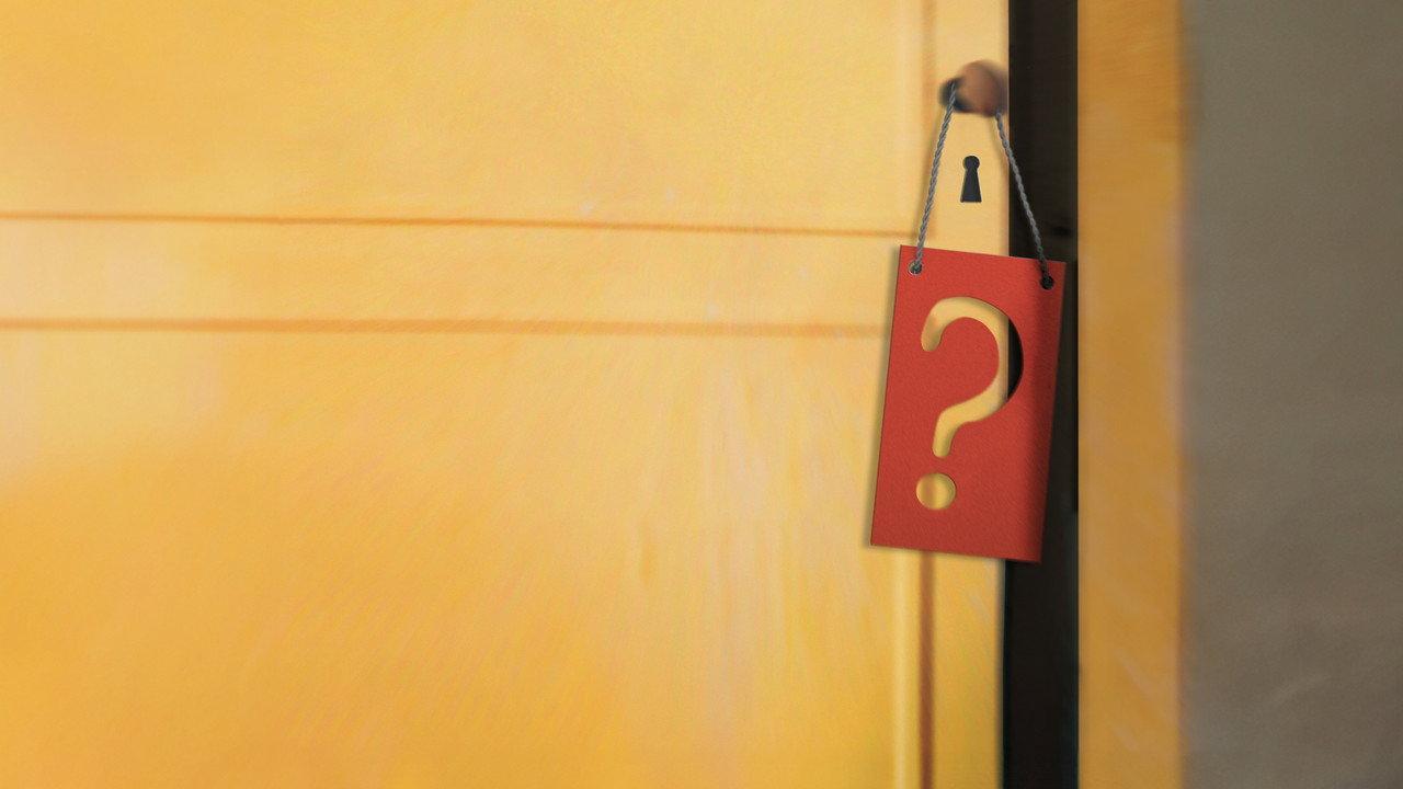 The Mystery of the Yellow Room backdrop