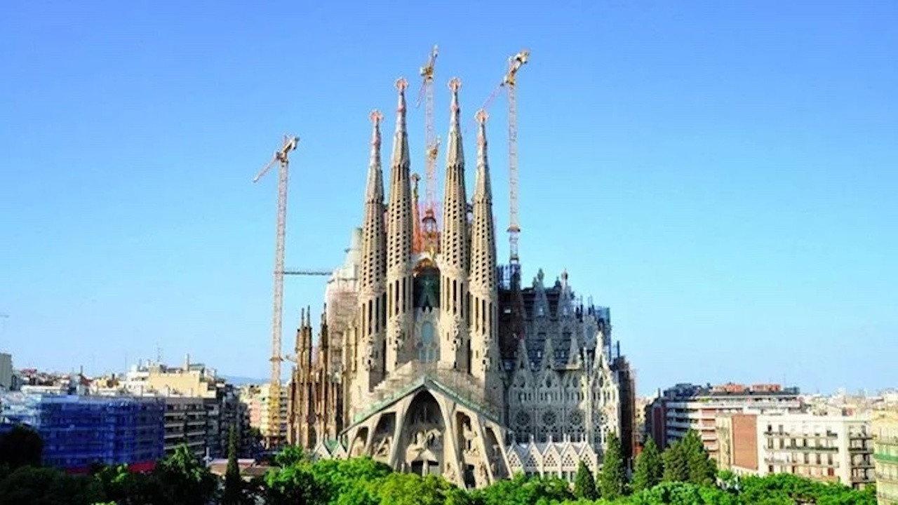 Sagrada: The Mystery of Creation backdrop