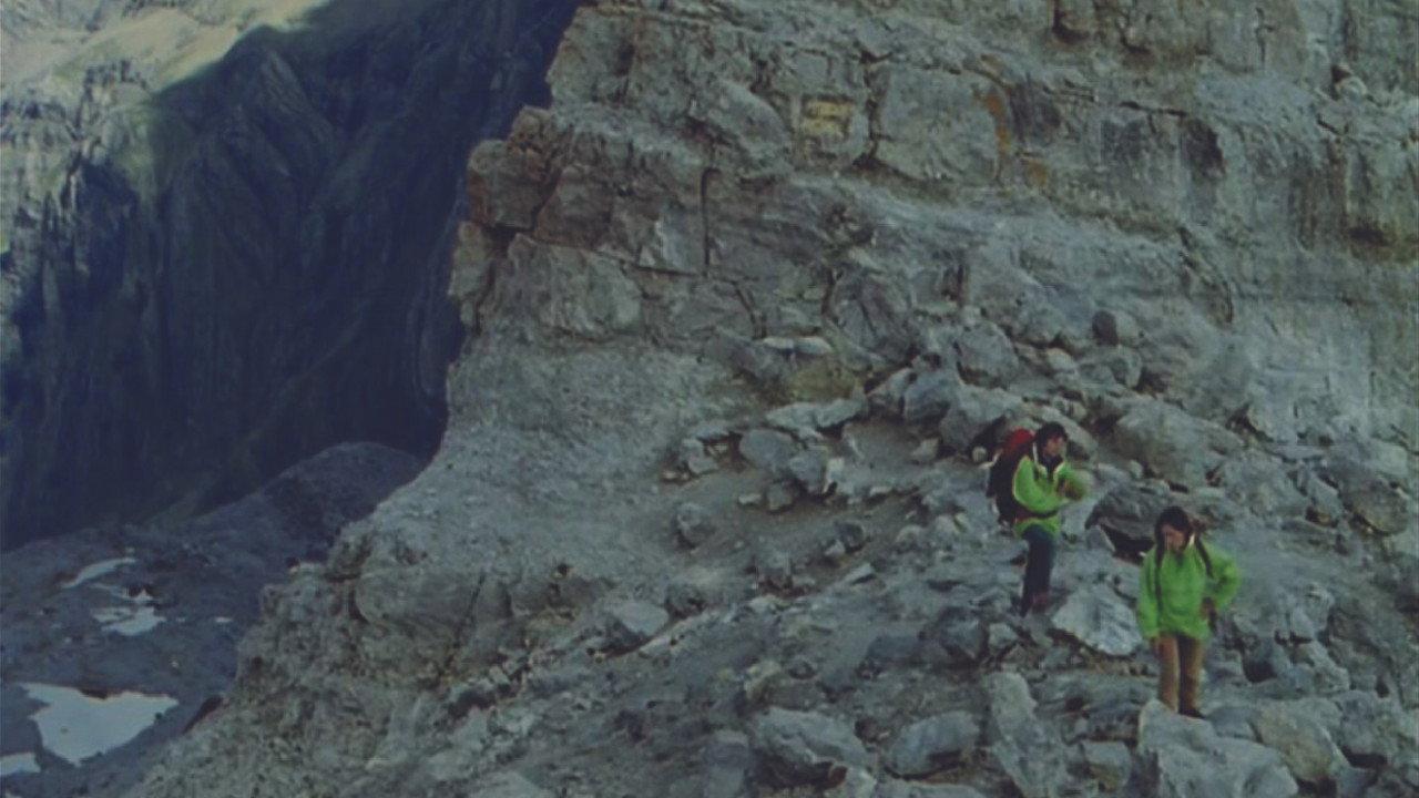 Roland's Pass backdrop