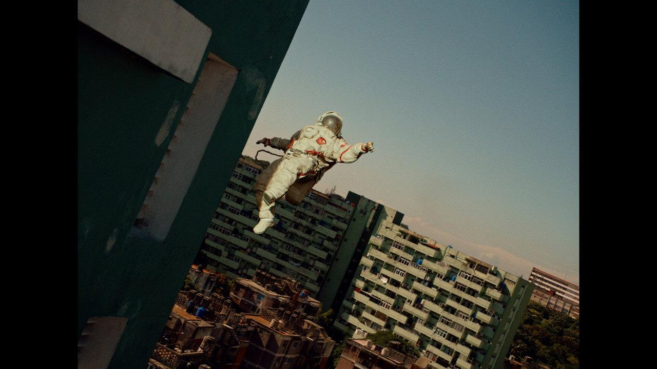 El Espacio Roto backdrop