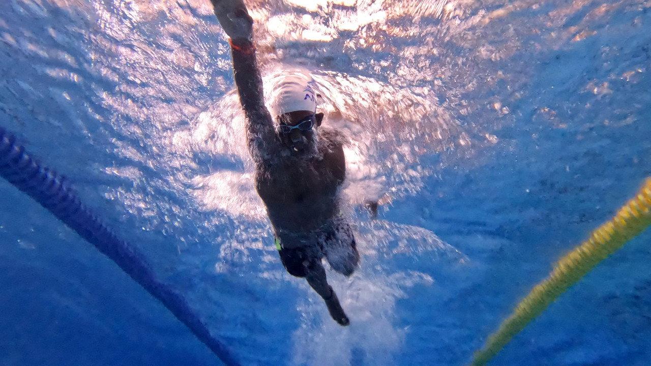 Dive: The Beginning backdrop