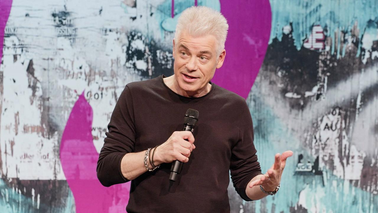 Michael Mittermeier #13 backdrop