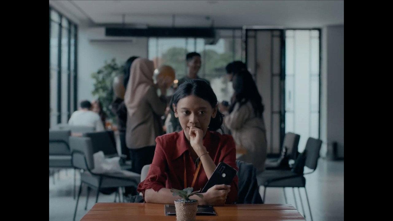 Sunyi, Sepi, Sendiri backdrop