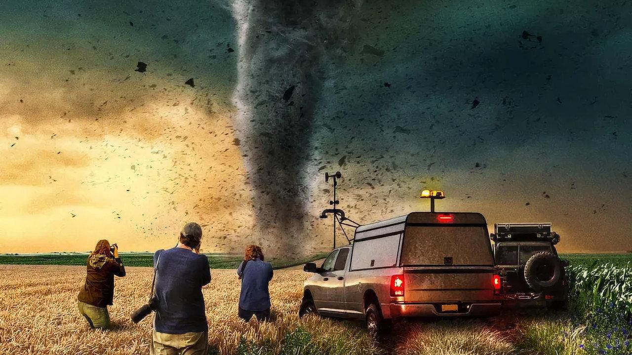 In the Eye of the Storm: Chasers backdrop