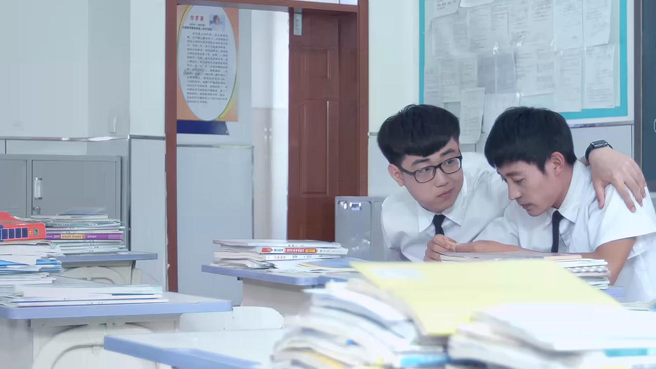 最强学渣 backdrop