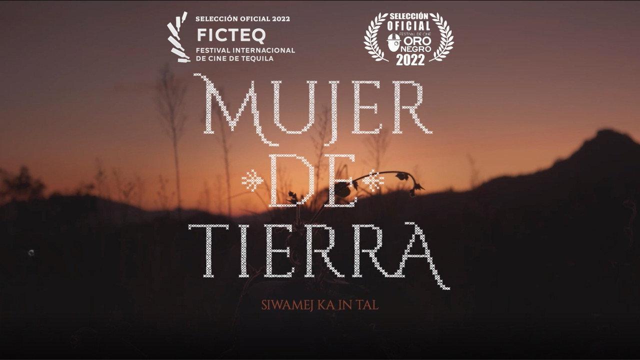 Mujer de Tierra backdrop