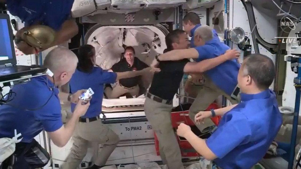 Thomas Pesquet, arrimage à l'ISS backdrop