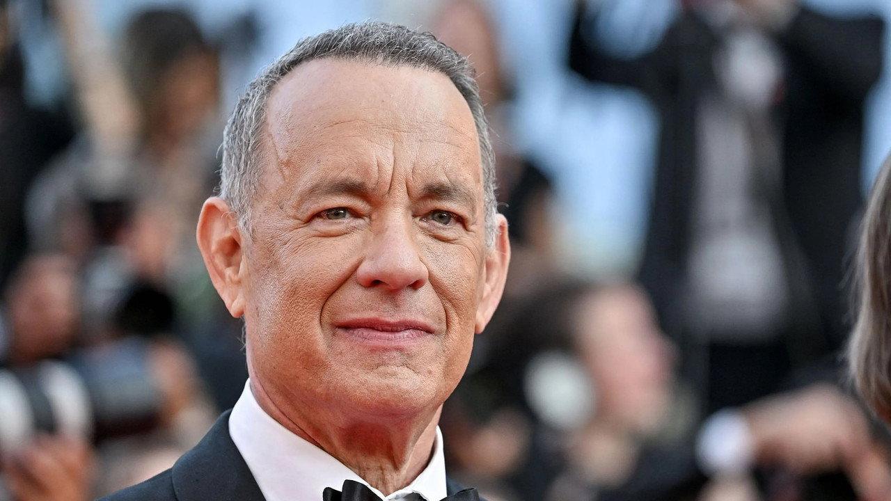 Tom Hanks, un héroe corriente backdrop