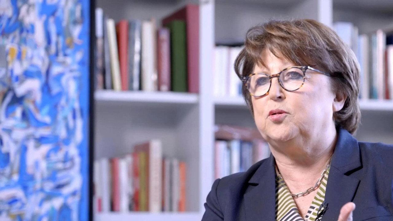 Pierre Mauroy, une vie pour le parti backdrop