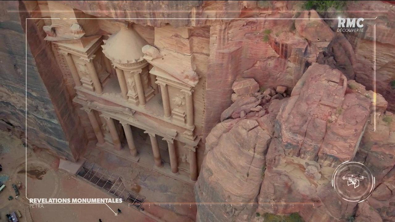 Révélations Monumentales: Pétra, la rose du désert backdrop