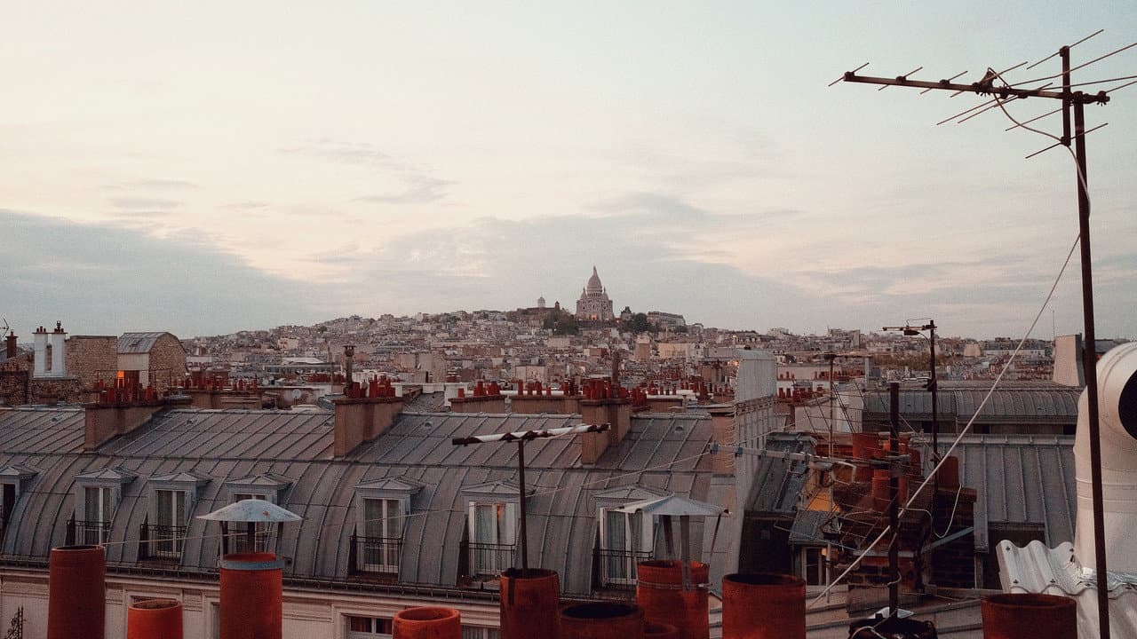Fragments de nous backdrop