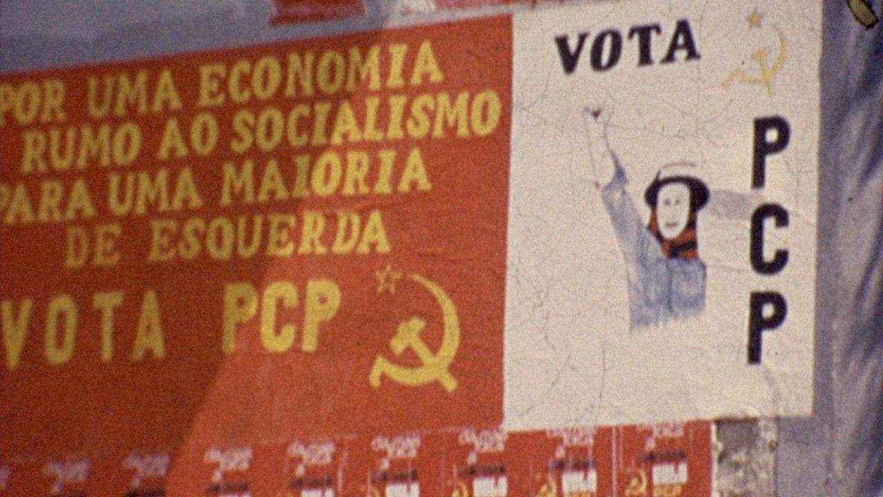 Entre Abril e o Medo backdrop