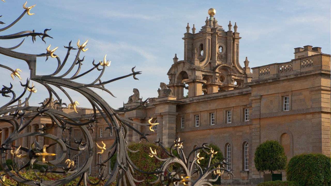 Castles and Palaces of Europe backdrop