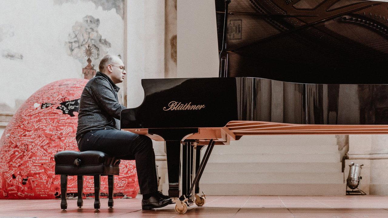 Piano na křižovatce backdrop
