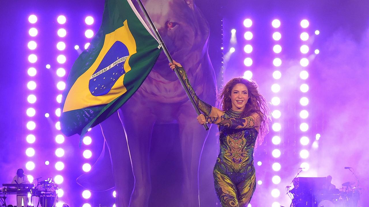 Todo Mundo no Rio com Shakira backdrop