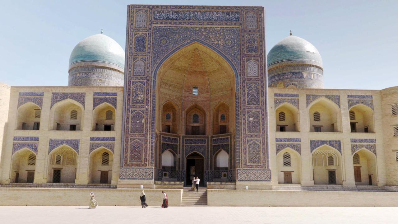Sur les routes éternelles de Samarkand backdrop