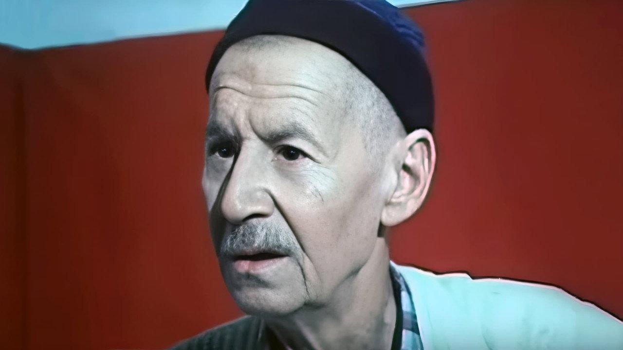 M'hamed Issiakhem backdrop