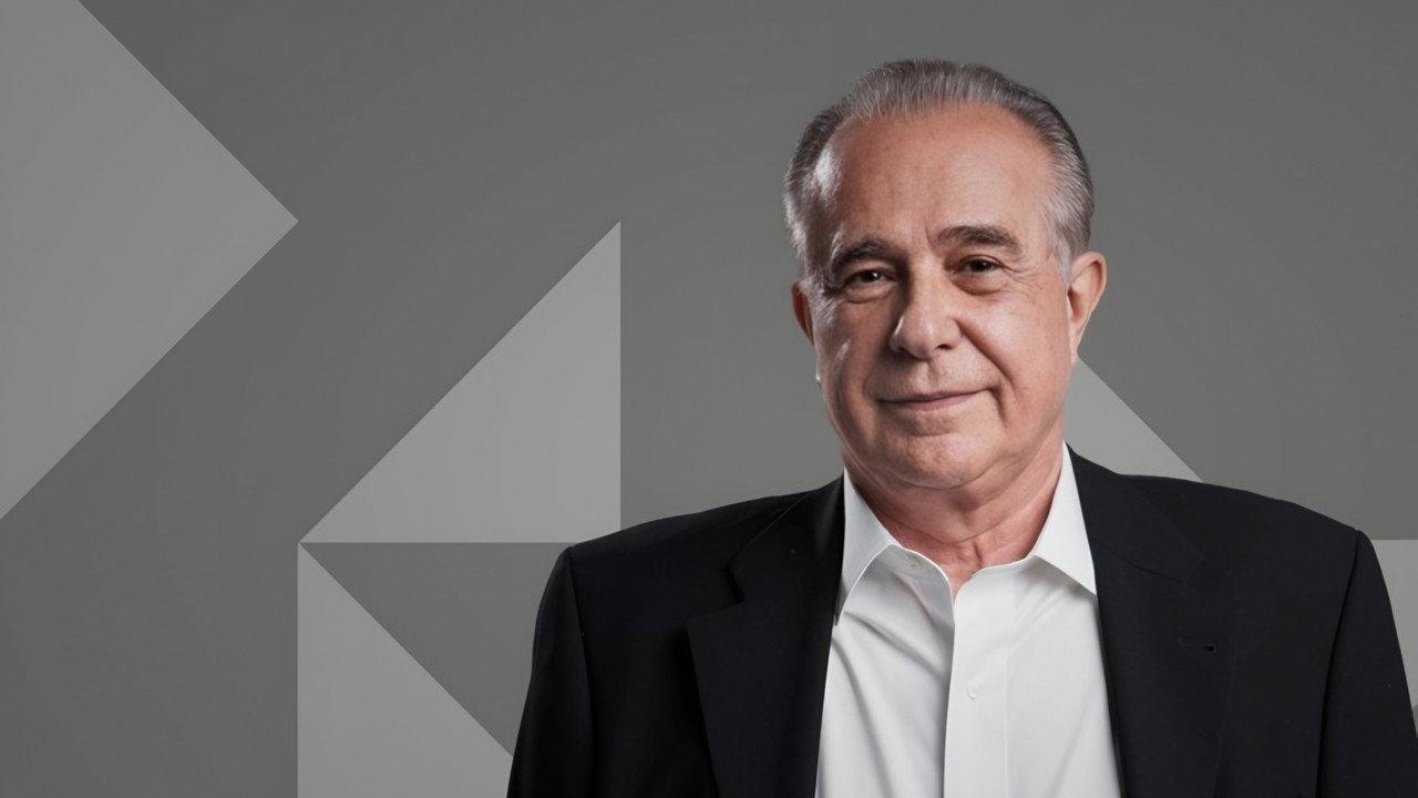 Roberto D'Avila backdrop