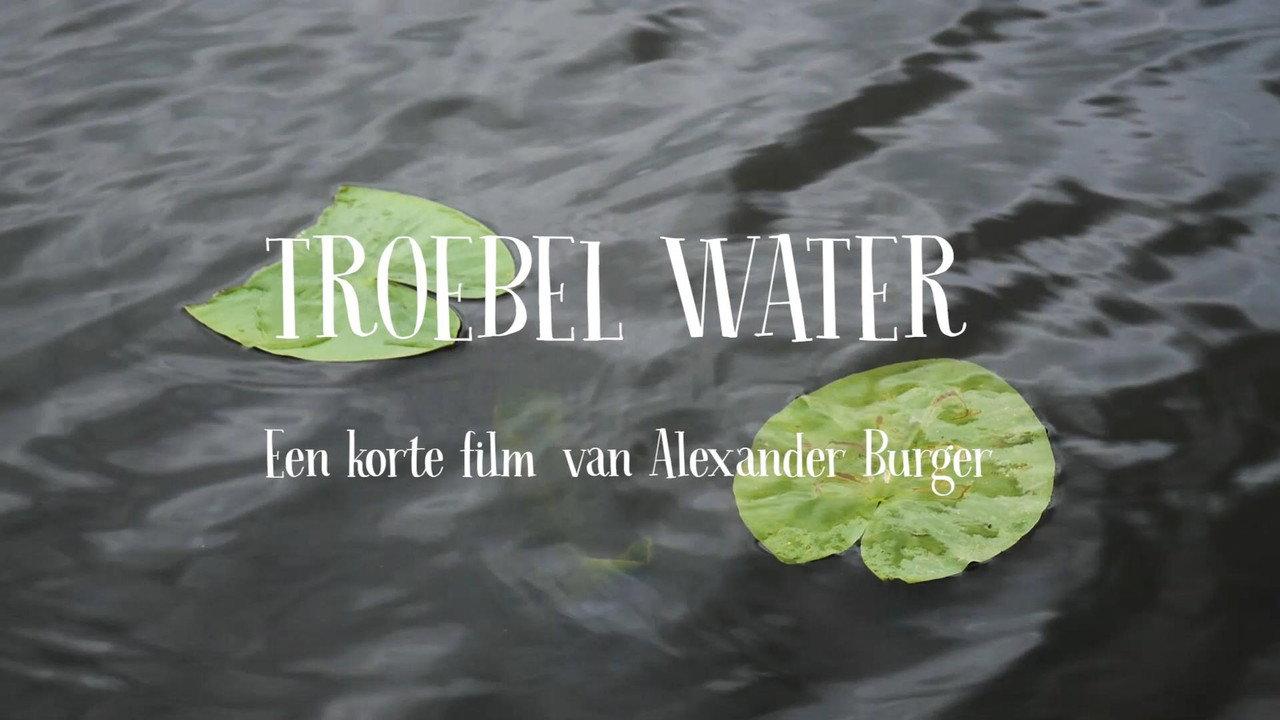 Troebel Water backdrop