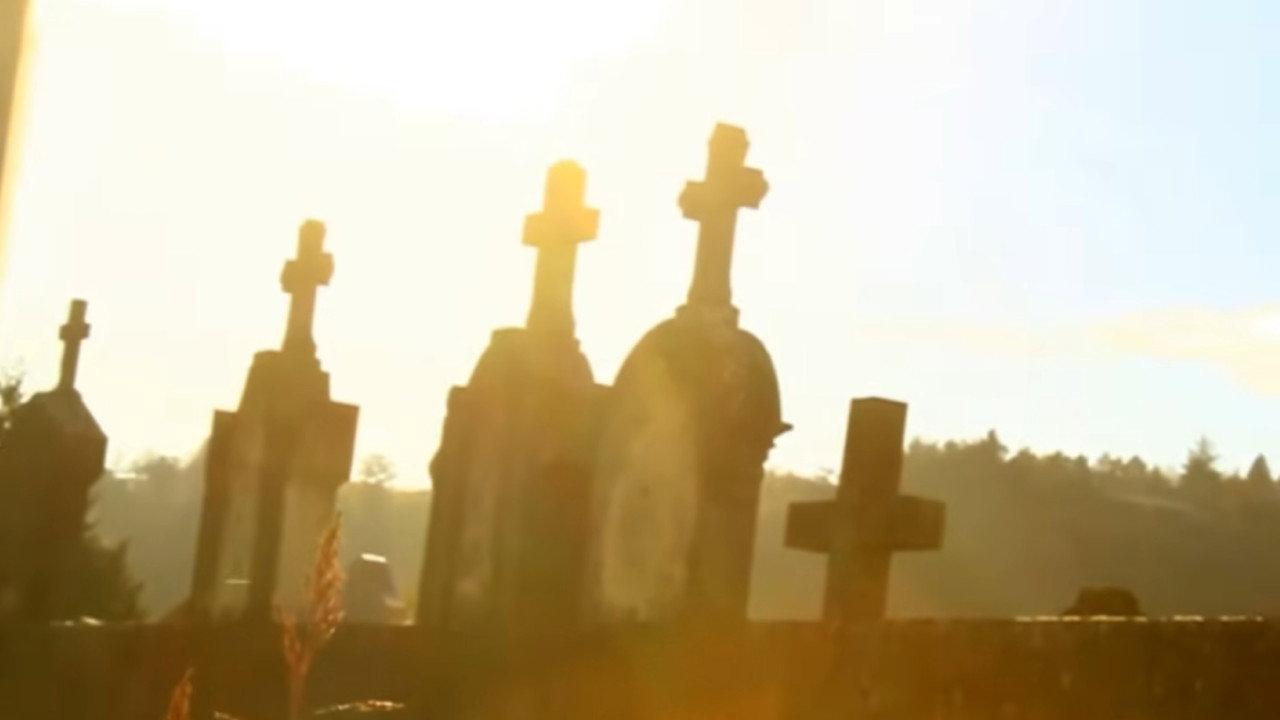 The Cemetery of Sainte-Colombe backdrop
