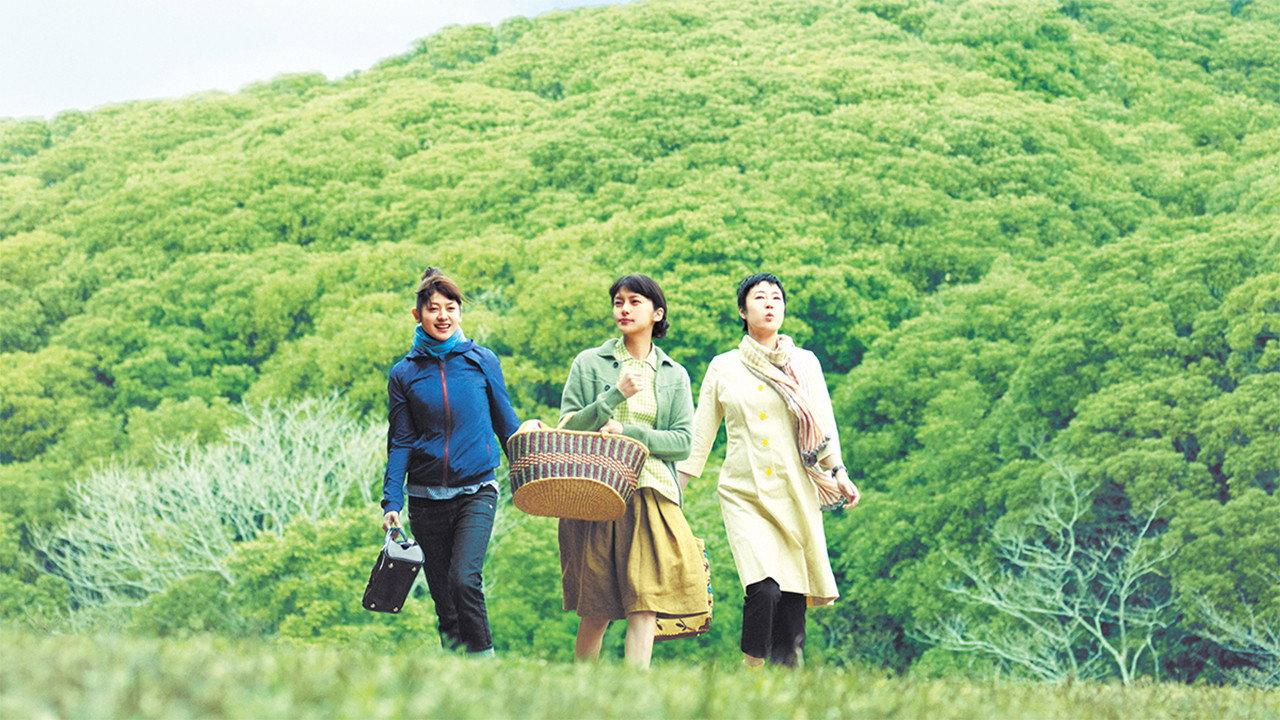 Sue, Mai & Sawa: Righting the Girl Ship backdrop