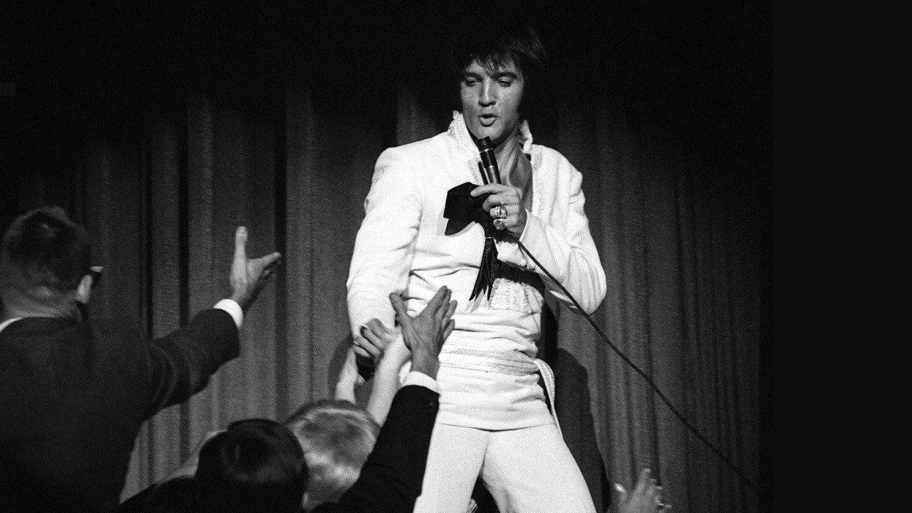 Elvis: The Ultimate Live Collection backdrop