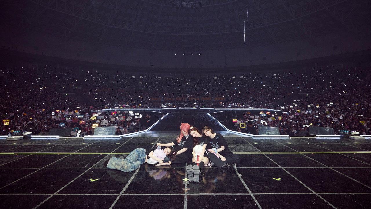 2024-25 aespa LIVE TOUR – SYNK:PARALLEL LINE – ENCORE backdrop