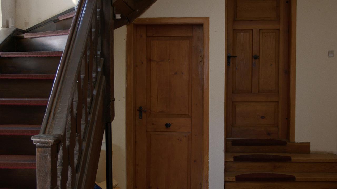About the Memoirs of a House backdrop