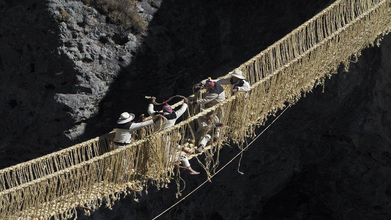 Q'eswachaka: El ultimo puente backdrop