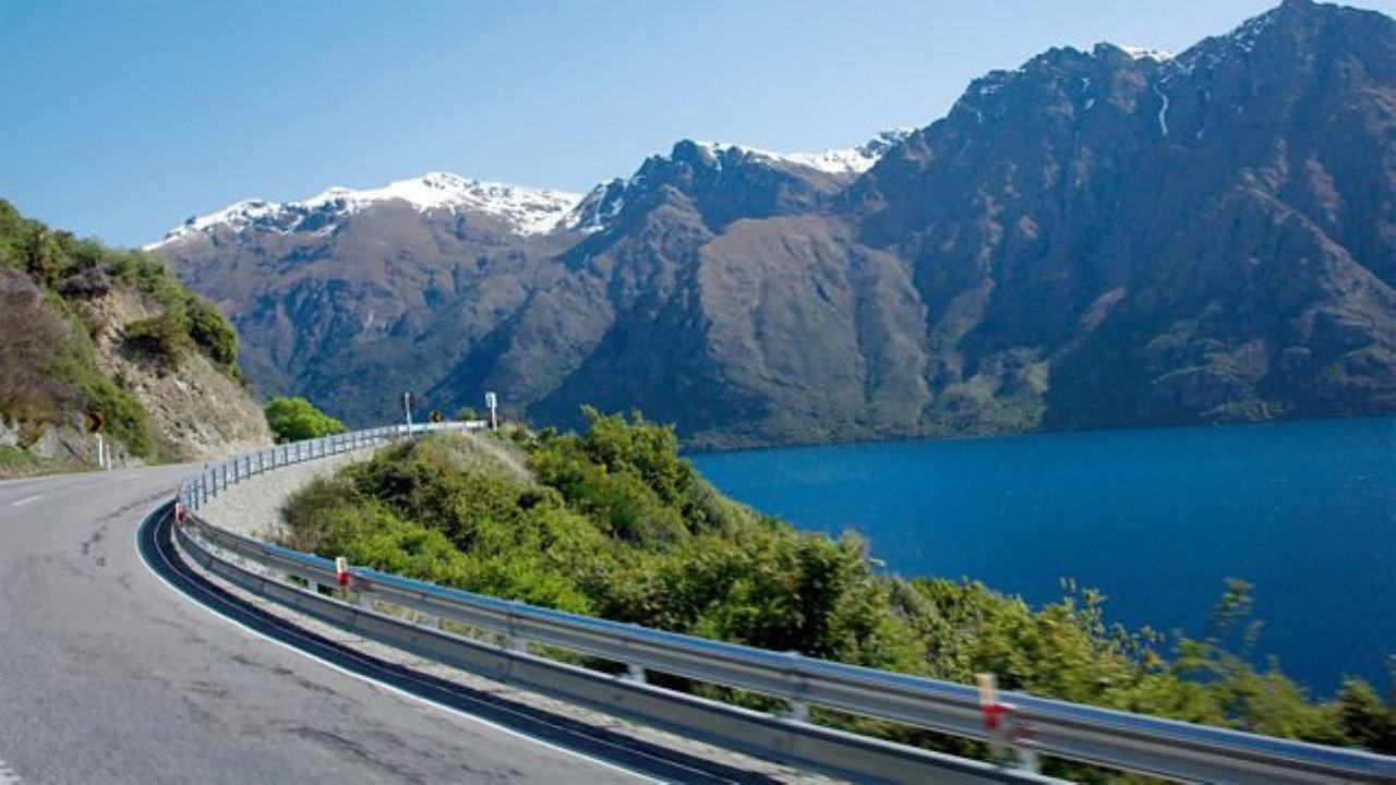 All Aboard! New Zealand by Rail, Sea and Land backdrop