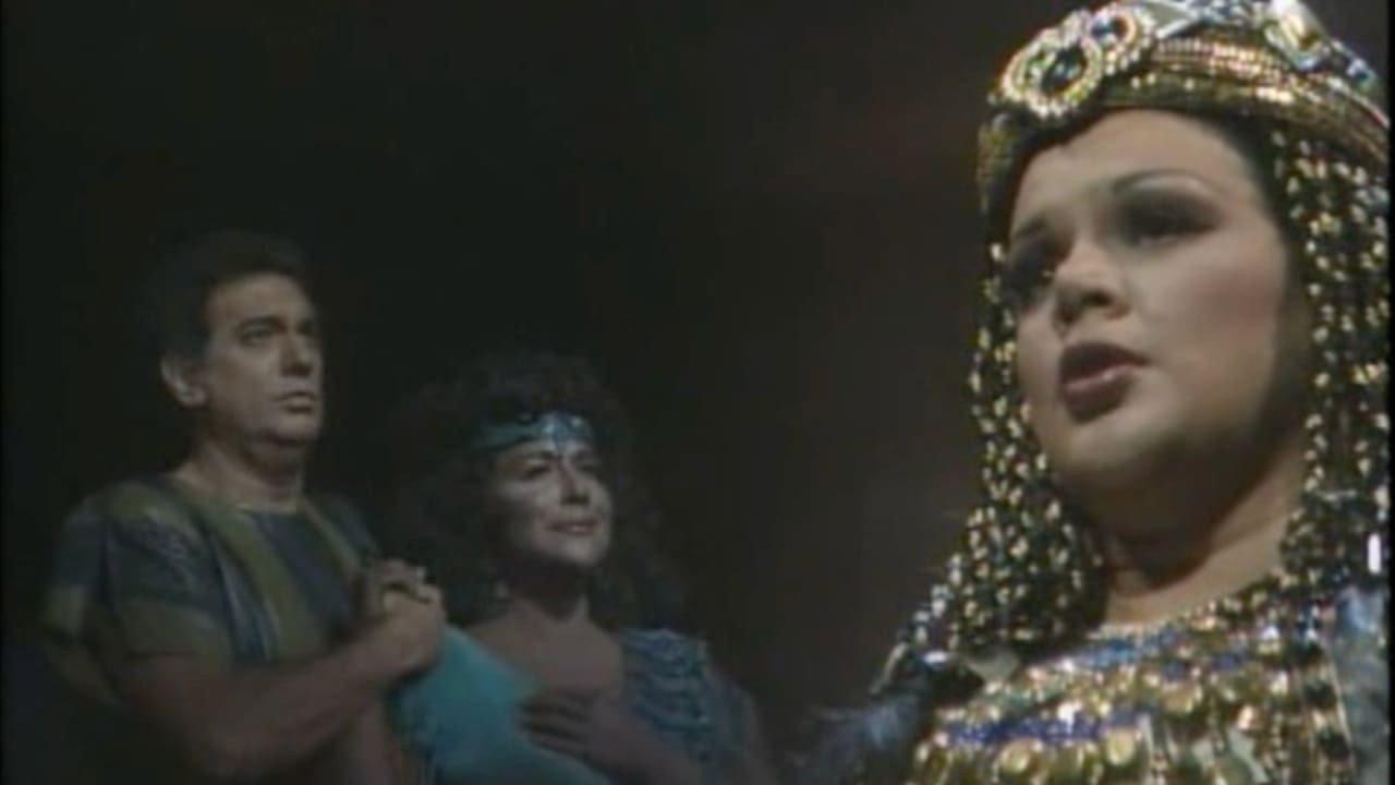 Aida backdrop
