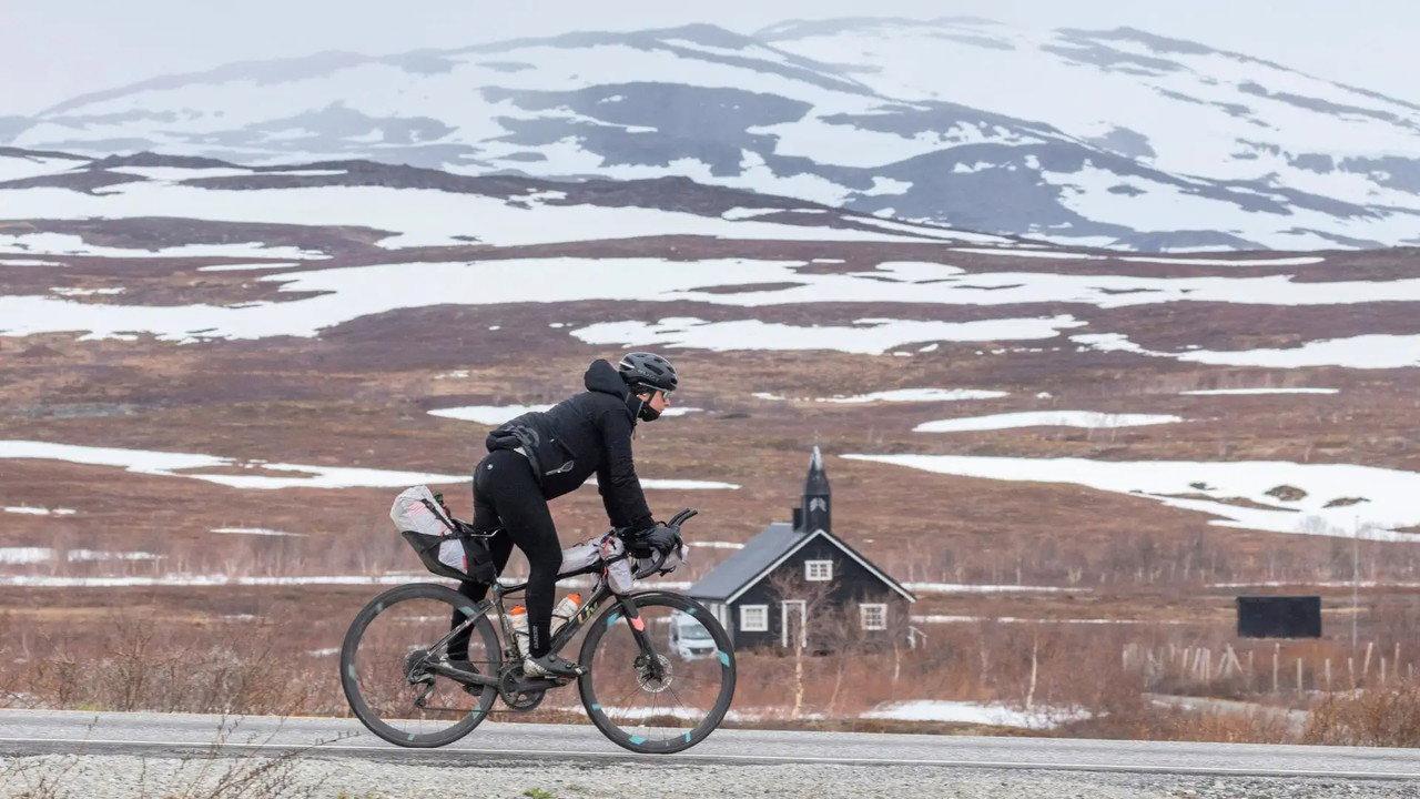 La Route de l'Audace backdrop