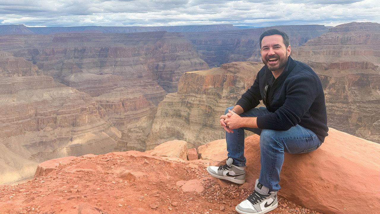 Martin Compston: Living Las Vegas backdrop