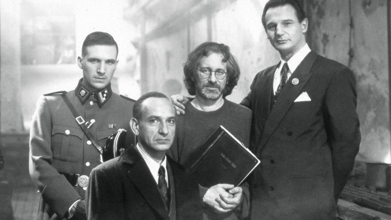 La Liste de Schindler: la Véritable Histoire backdrop