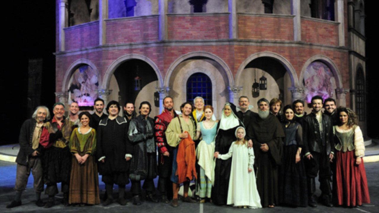 I Promessi Sposi - Opera Moderna backdrop