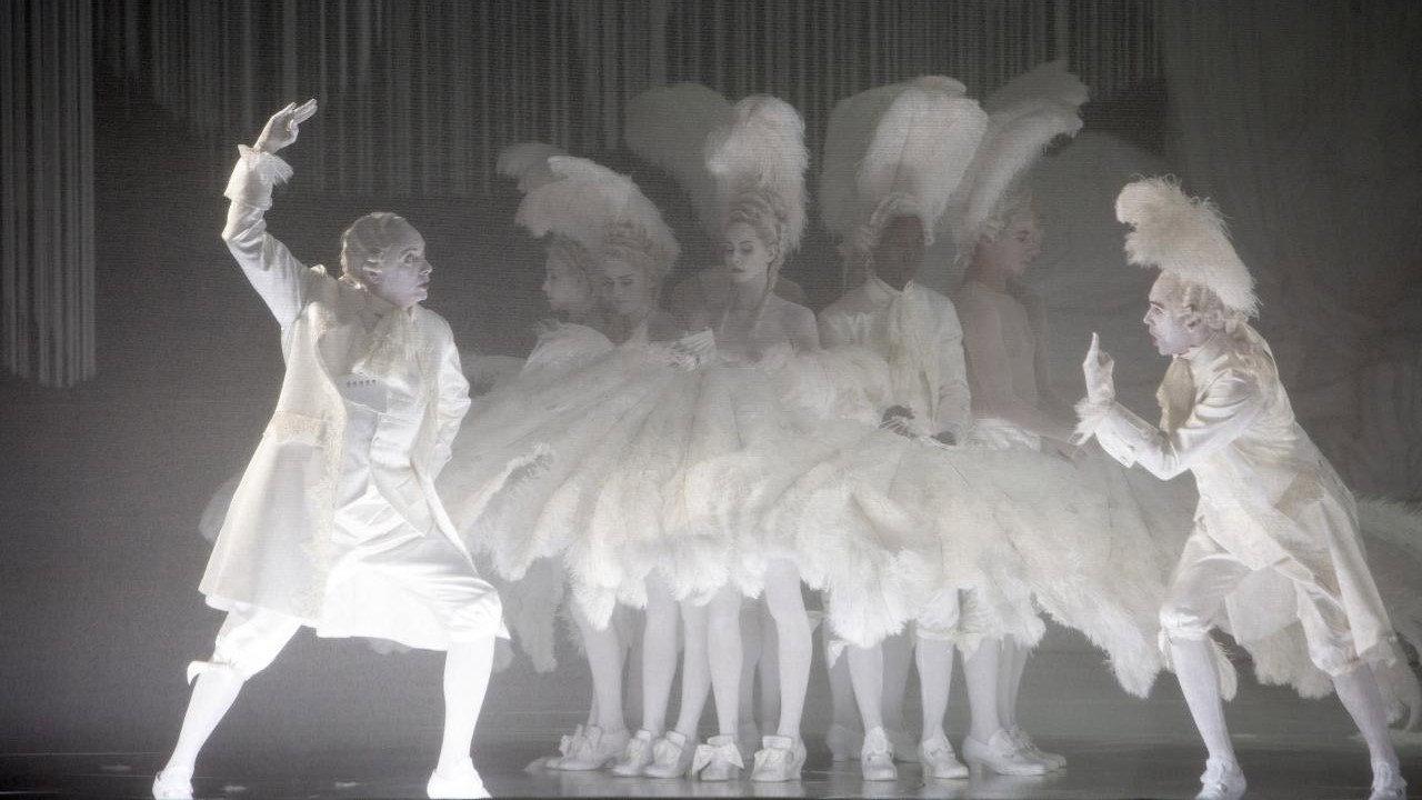 Mozart: Die Zauberflöte backdrop