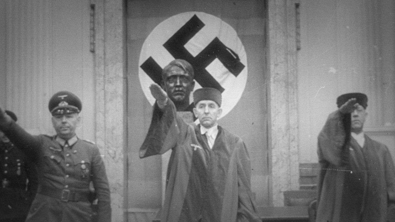Les Tribunaux d'Hitler backdrop