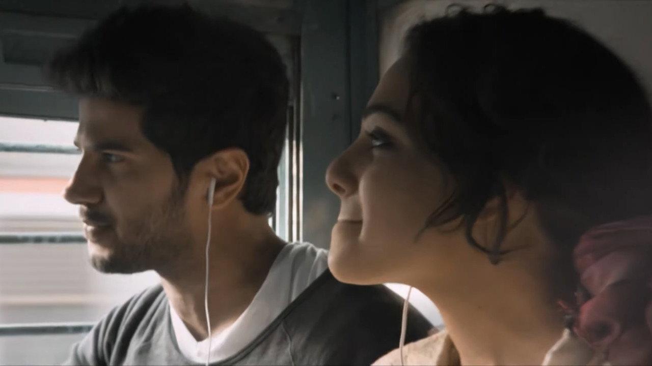 O Kadhal Kanmani backdrop