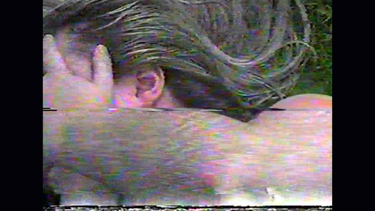 No Signal backdrop