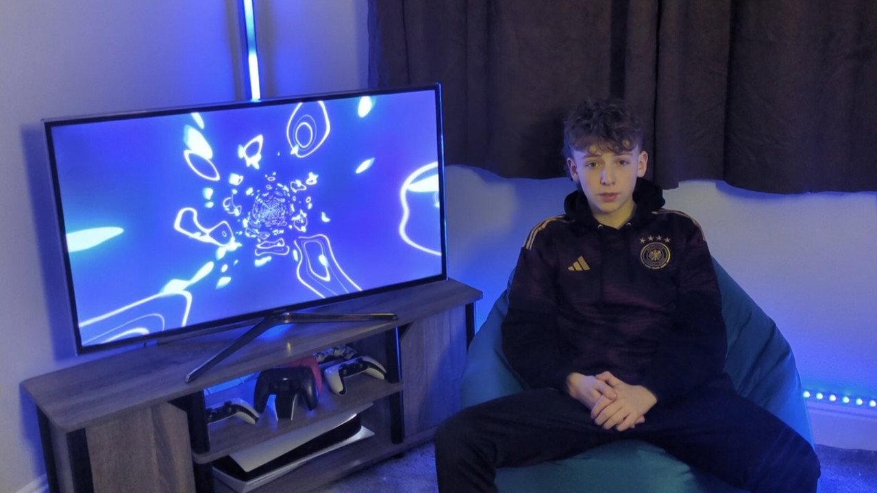 Disconnected backdrop