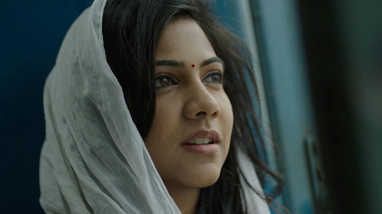 Kadhalum Kadanthu Pogum backdrop