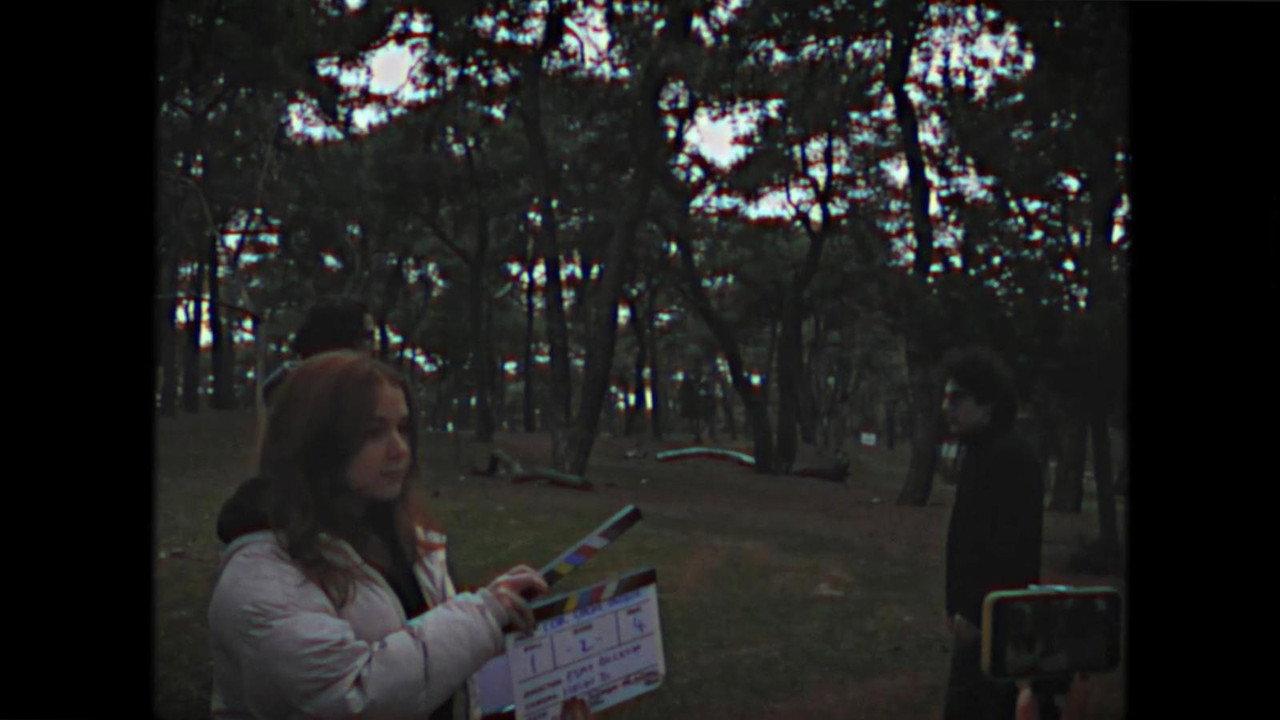 Çok Çekim Ölüler backdrop