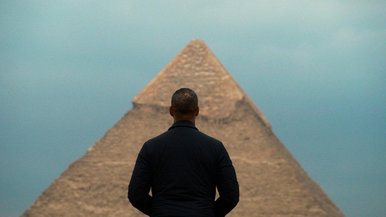 Ruud Gullit en de mysteries van het oude Egypte backdrop
