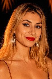 Nella profile photo